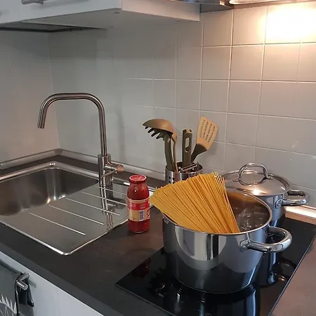 Adda Con Posto Auto Apartmán *