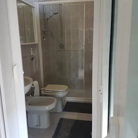 Adda Con Posto Auto Apartmán *